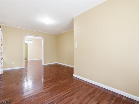 615 Spruce Street Roselle NJ 07203