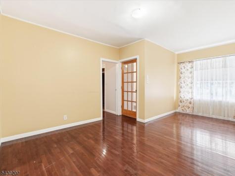 615 Spruce Street Roselle NJ 07203