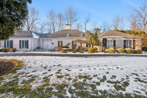 50 Cayuga Way Millburn NJ 07078