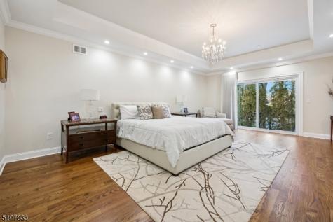 50 Cayuga Way Millburn NJ 07078