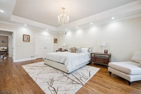 50 Cayuga Way Millburn NJ 07078