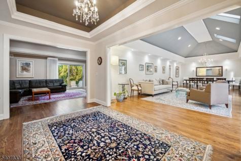 50 Cayuga Way Millburn NJ 07078