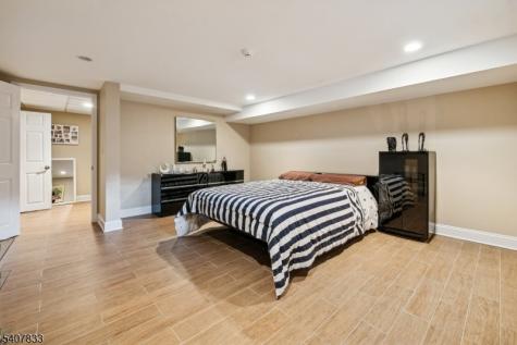 50 Cayuga Way Millburn NJ 07078