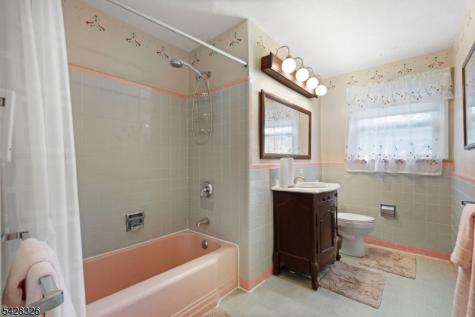 26 Devon Drive West Orange NJ 07052