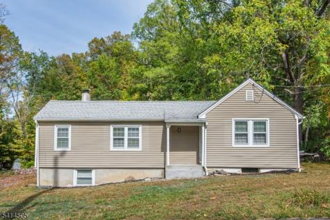 25 Lake Pochung Road Vernon NJ 07461