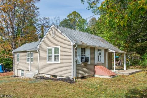 25 Lake Pochung Road Vernon NJ 07461