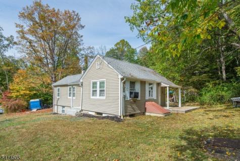25 Lake Pochung Road Vernon NJ 07461