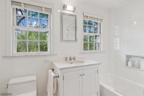 21 Hardwell Road Millburn NJ 07078