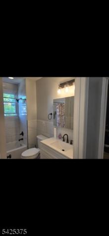 114 Melville Place Irvington NJ 07111