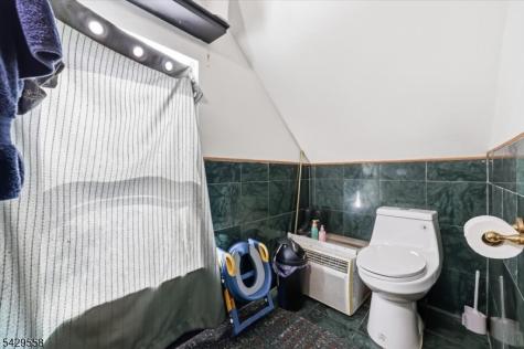 409 Tryon Avenue Englewood NJ 07631
