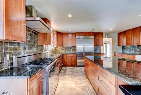 737 Ridge Road Kinnelon NJ 07405