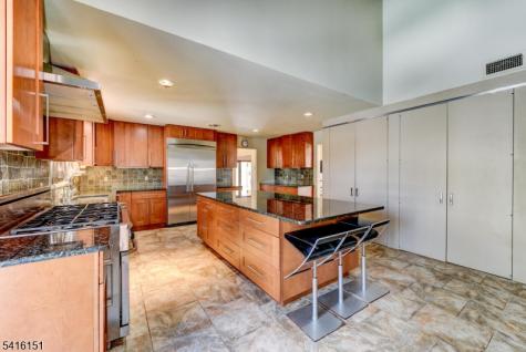 737 Ridge Road Kinnelon NJ 07405
