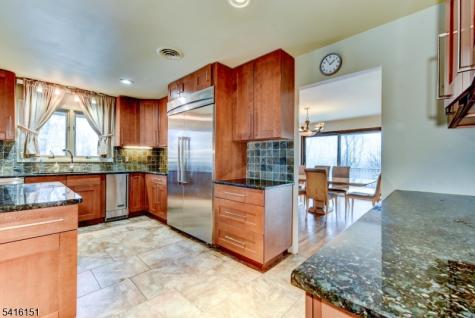 737 Ridge Road Kinnelon NJ 07405