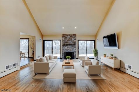 737 Ridge Road Kinnelon NJ 07405