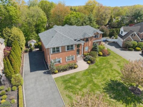 5 Francesca Court East Hanover NJ 07936