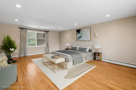 5 Francesca Court East Hanover NJ 07936