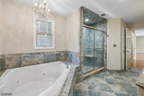 5 Francesca Court East Hanover NJ 07936