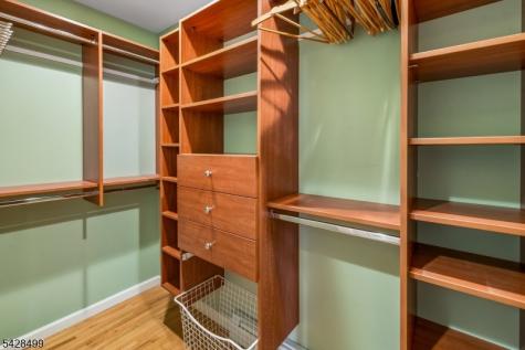 5 Francesca Court East Hanover NJ 07936