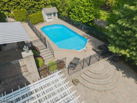 5 Francesca Court East Hanover NJ 07936