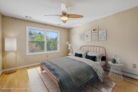 5 Francesca Court East Hanover NJ 07936