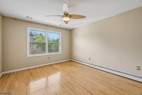 5 Francesca Court East Hanover NJ 07936