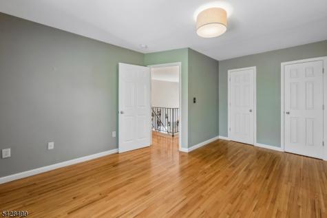 5 Francesca Court East Hanover NJ 07936