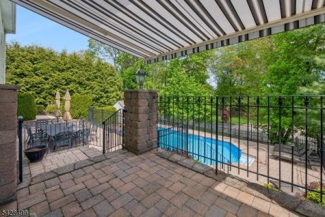 5 Francesca Court East Hanover NJ 07936