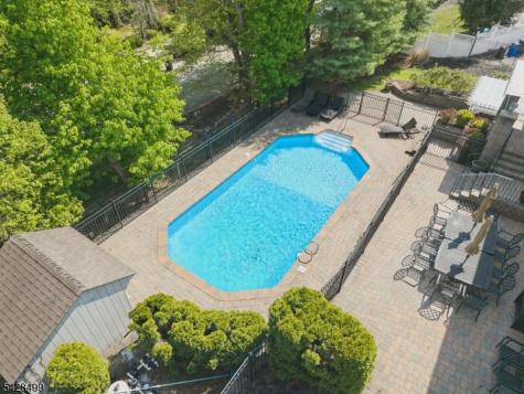 5 Francesca Court East Hanover NJ 07936