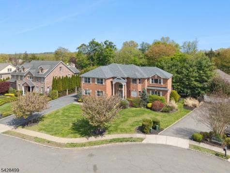 5 Francesca Court East Hanover NJ 07936