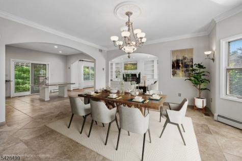 5 Francesca Court East Hanover NJ 07936