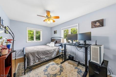 10 Briarwood Drive Franklin NJ 08873
