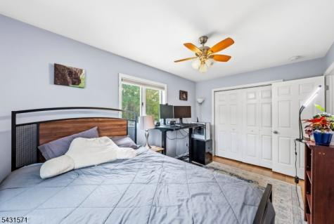 10 Briarwood Drive Franklin NJ 08873