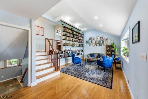 10 Briarwood Drive Franklin NJ 08873
