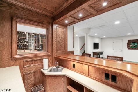 24 Benedict Crescent Bernards NJ 07920
