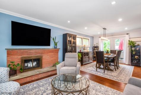19 Plymouth Place Roseland NJ 07068