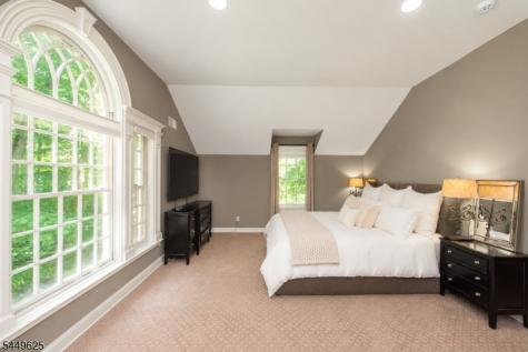33 Hunter Drive Harding NJ 07976