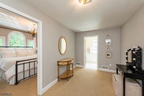 33 Hunter Drive Harding NJ 07976