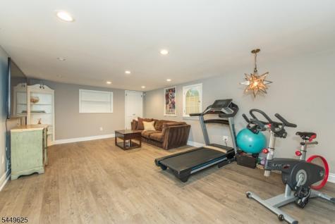 33 Hunter Drive Harding NJ 07976