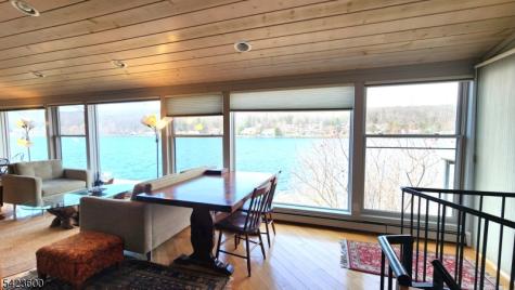 56 E Shore Trail Sandyston NJ 07826