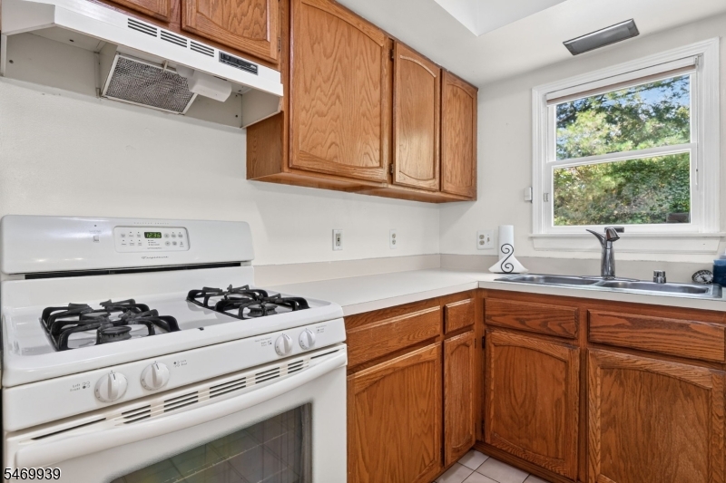 48 Kingswood Road Branchburg NJ 08876