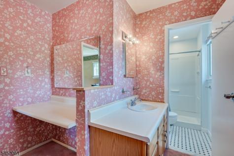36 Foxwood Drive Franklin NJ 08873