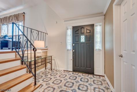 36 Foxwood Drive Franklin NJ 08873