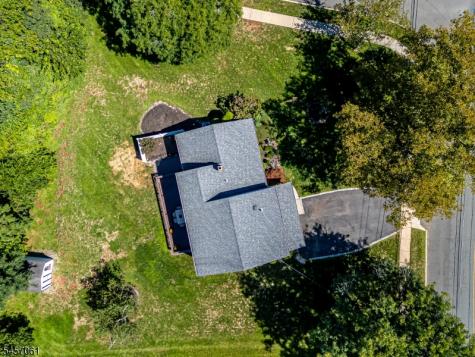 36 Foxwood Drive Franklin NJ 08873