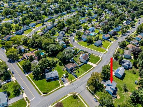 36 Foxwood Drive Franklin NJ 08873