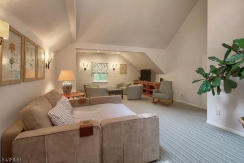 19 Cliffside Way Boonton NJ 07005