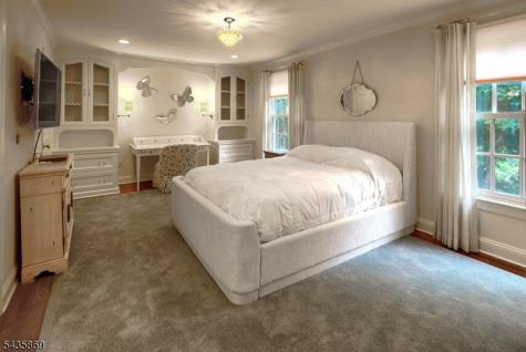 19 Cliffside Way Boonton NJ 07005
