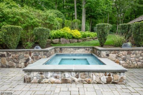 19 Cliffside Way Boonton NJ 07005