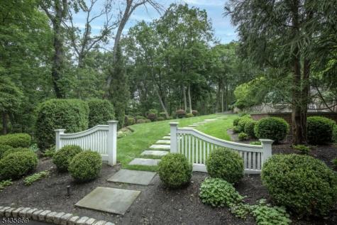 19 Cliffside Way Boonton NJ 07005