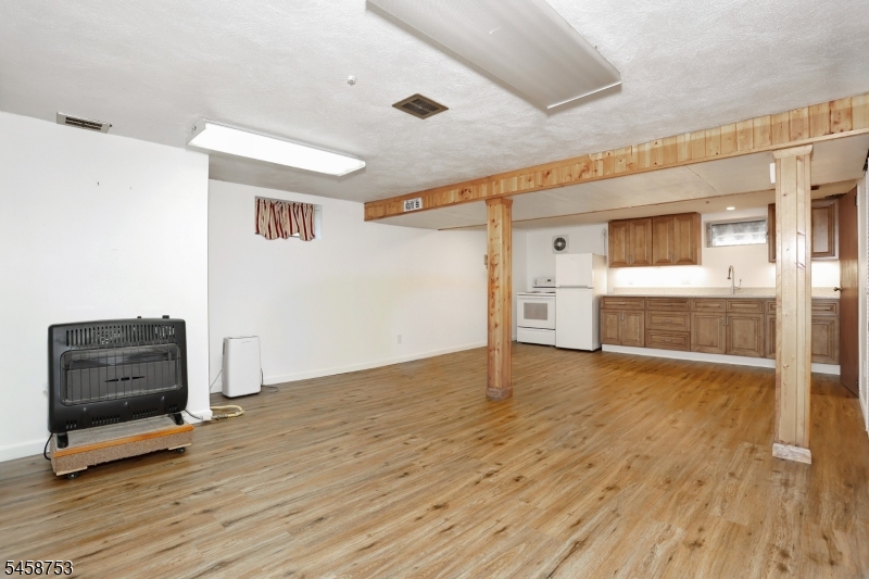 741 Pompton Avenue Cedar Grove NJ 07009