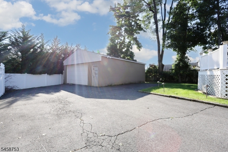 741 Pompton Avenue Cedar Grove NJ 07009